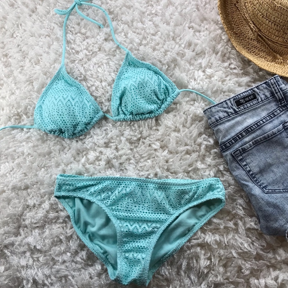 🛍3 FOR $25- Crochet triangle top bikini 🏝